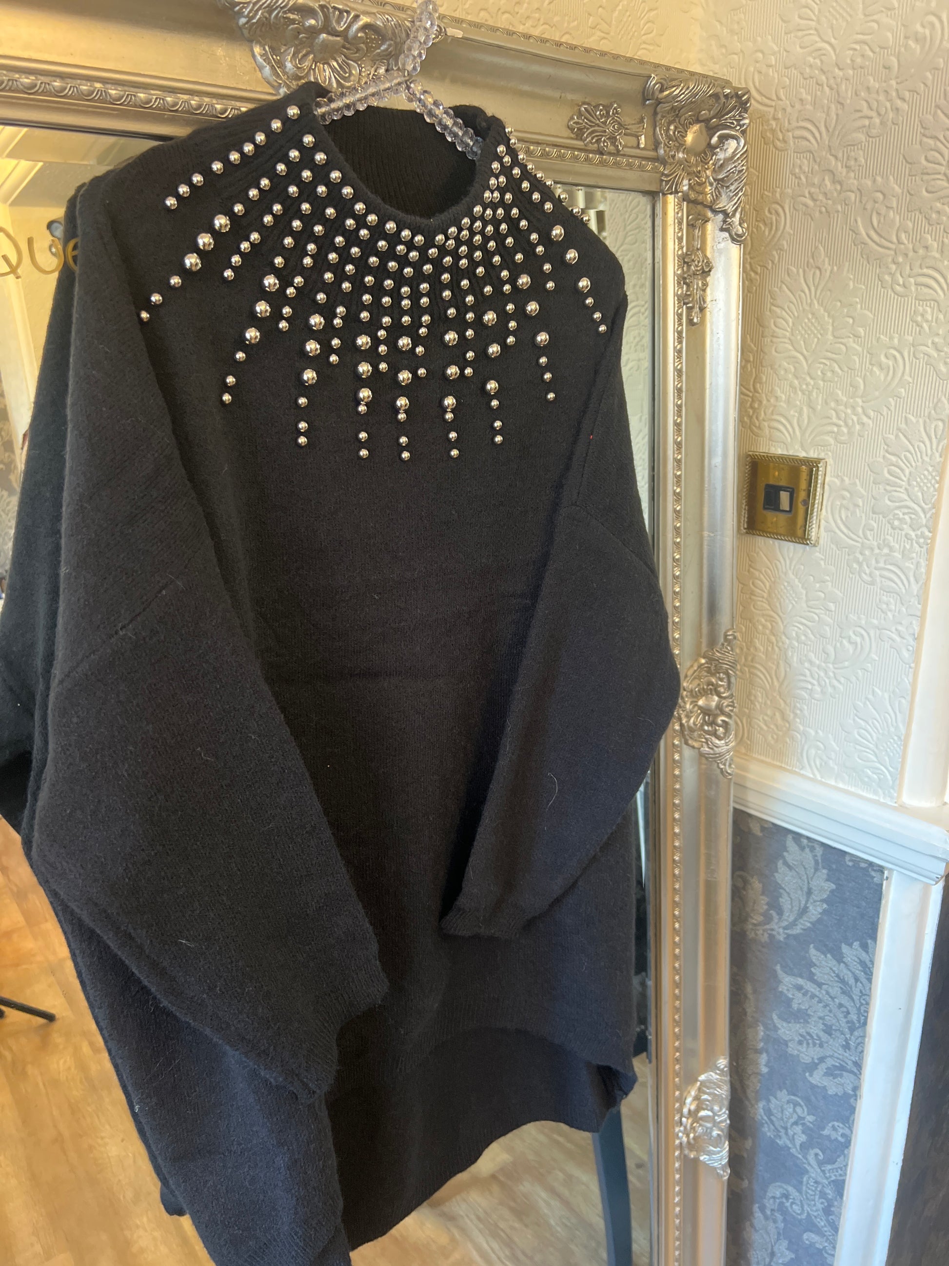Maisie oversized jumper (10-24)