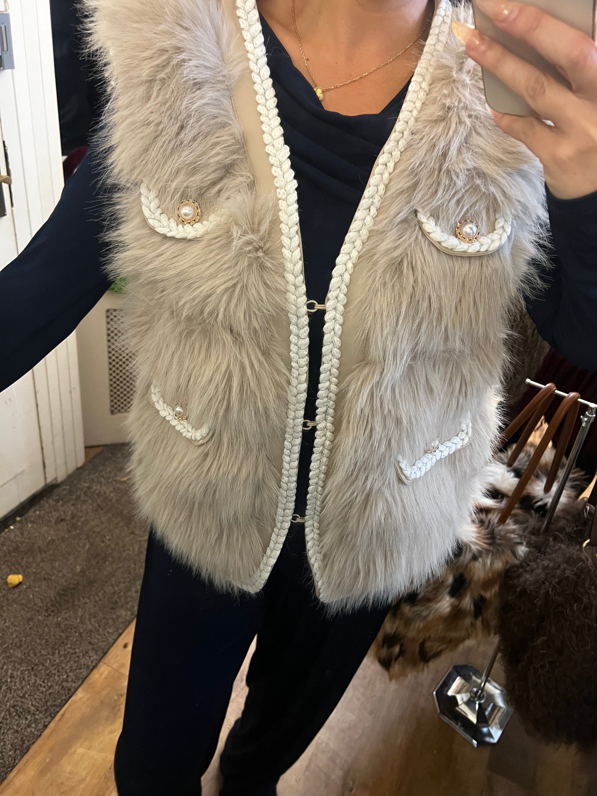 Cream fur Gillet (Size 10-14/16)