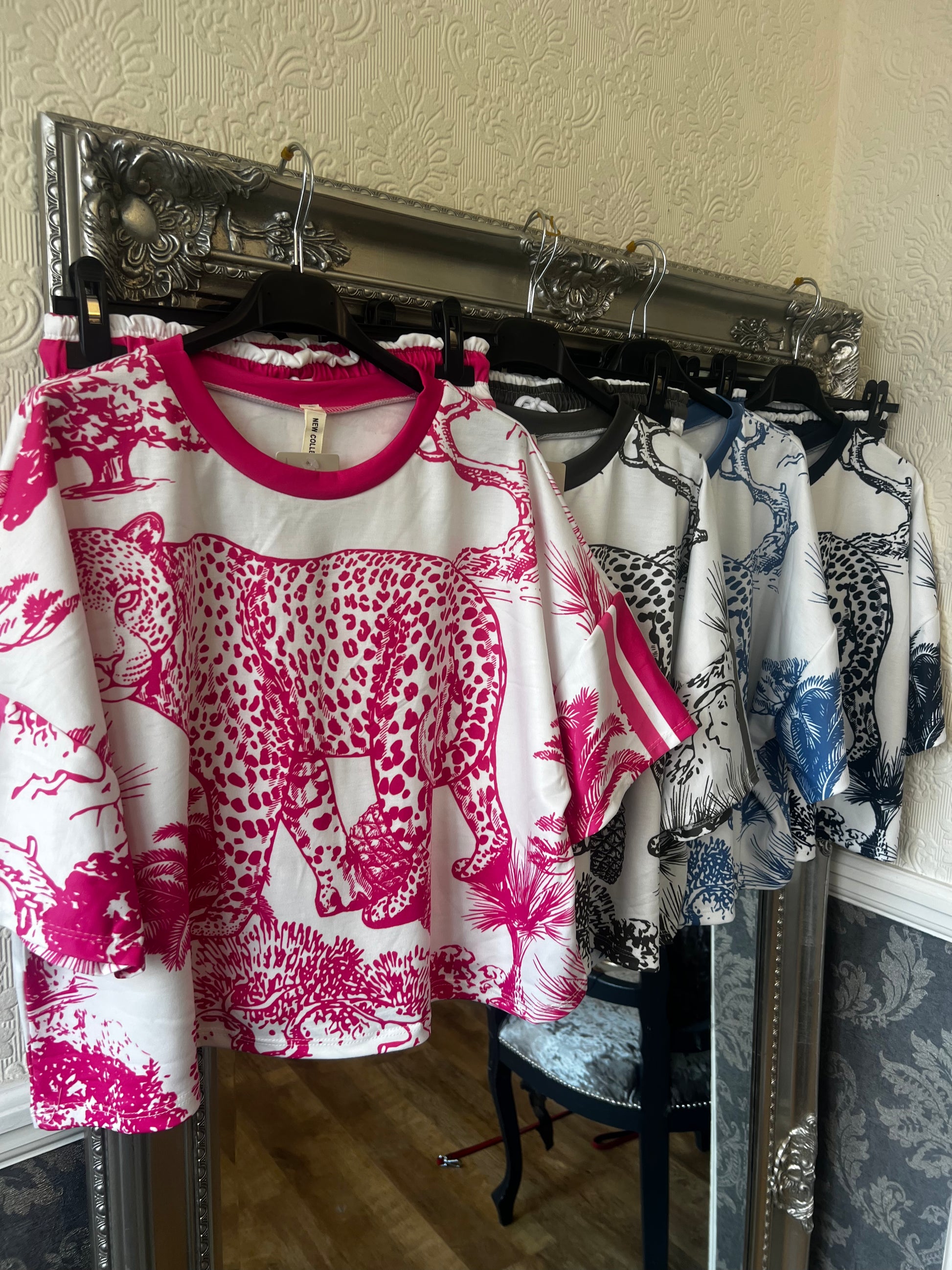 Leopard short set