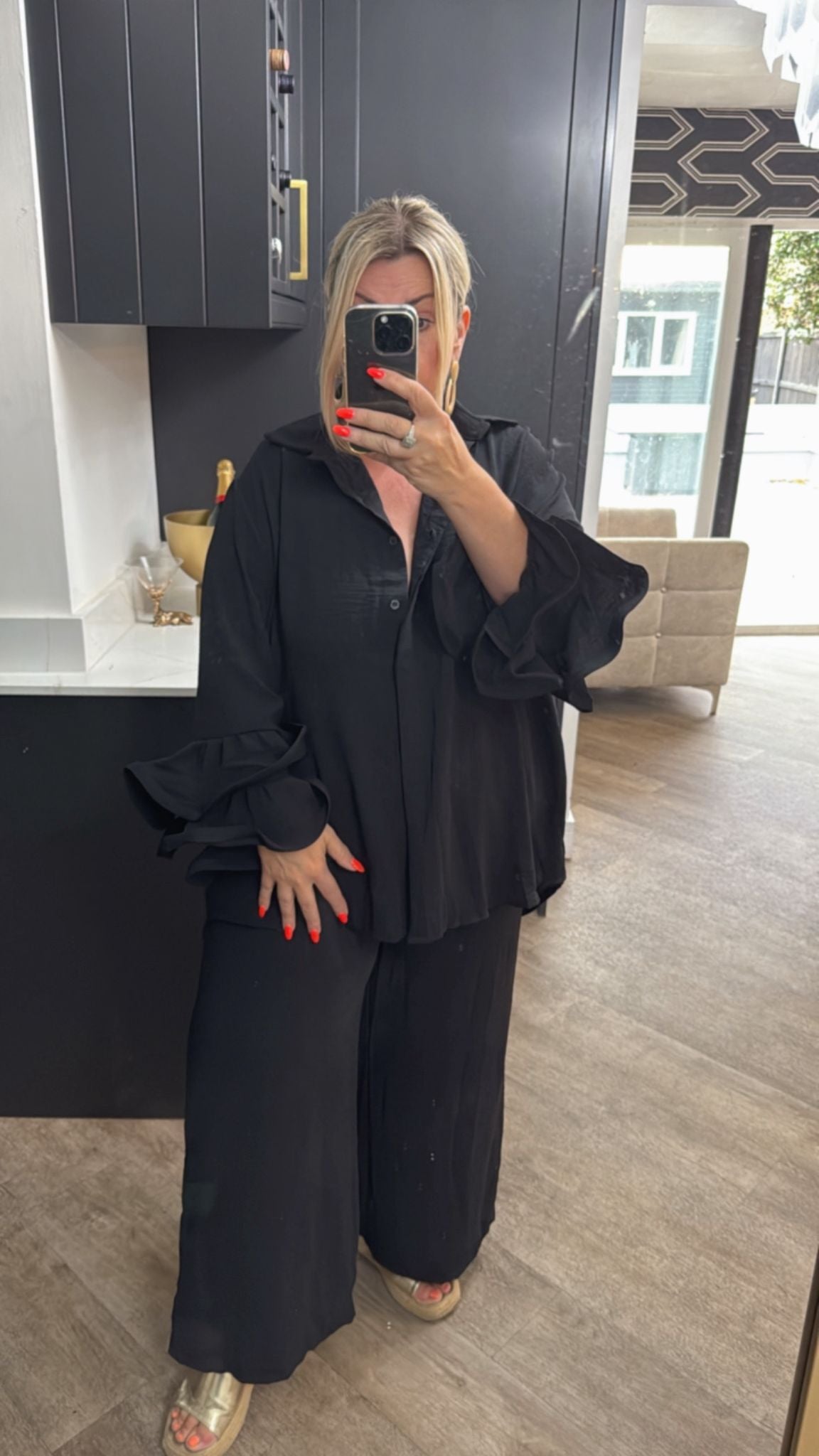 Wide sleeve two piece