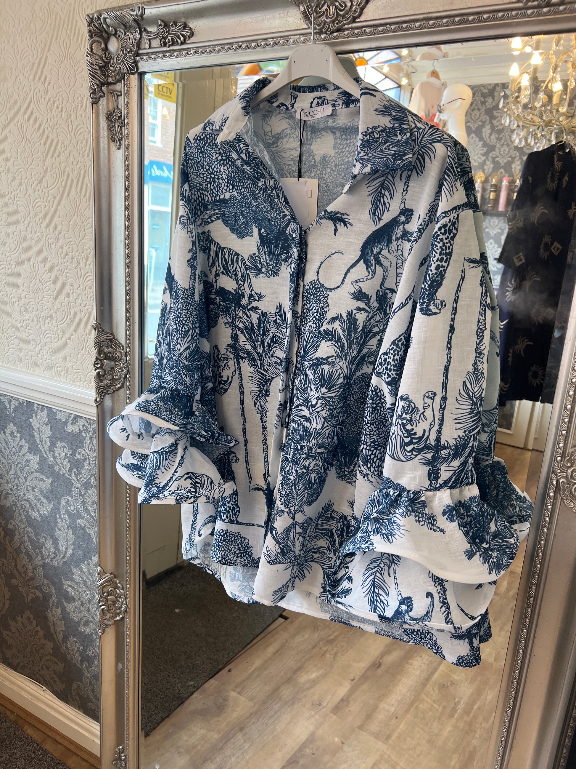 Frill sleeve shirt