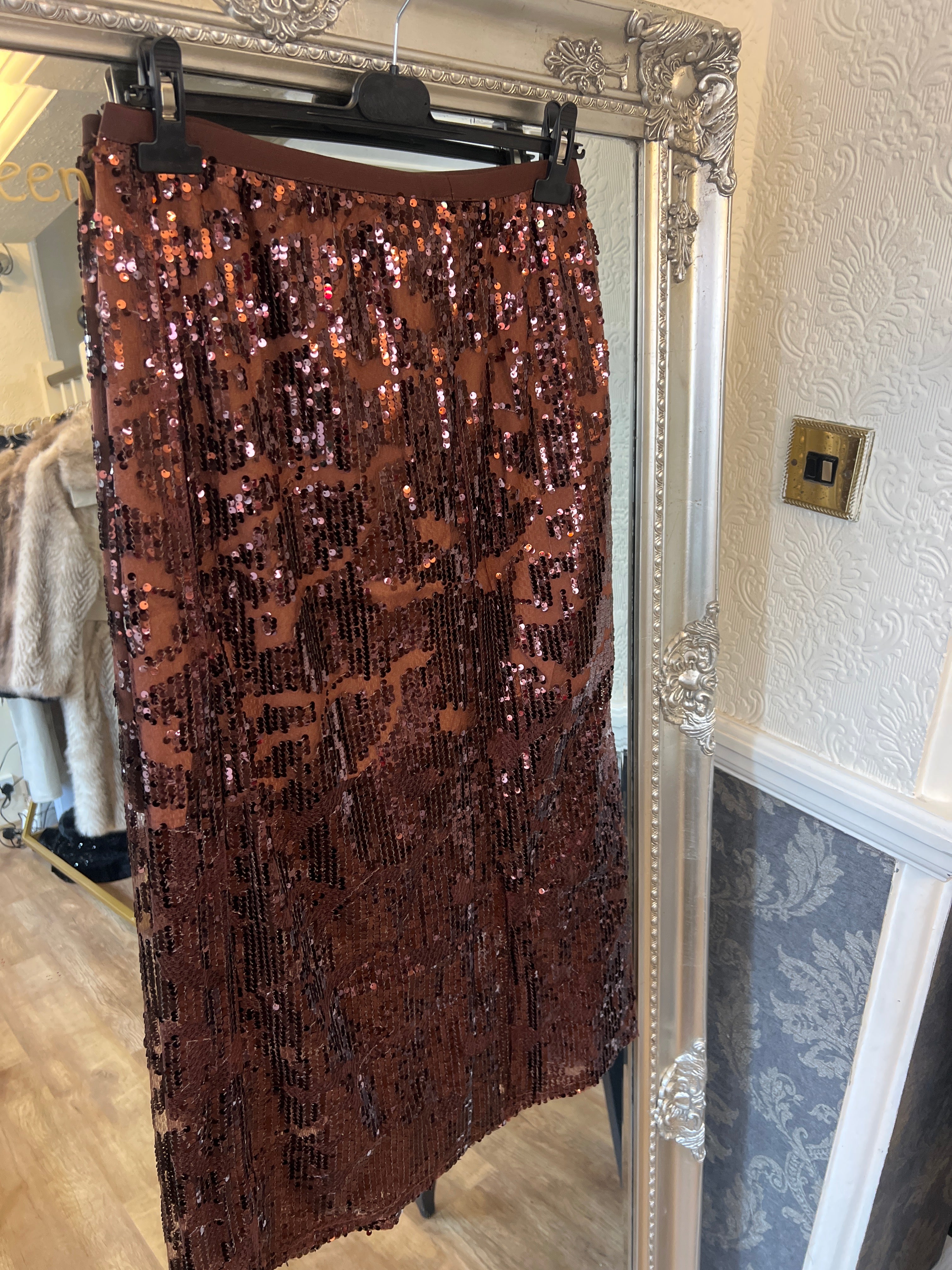 Bronze sequin skirt (Size 8-14)