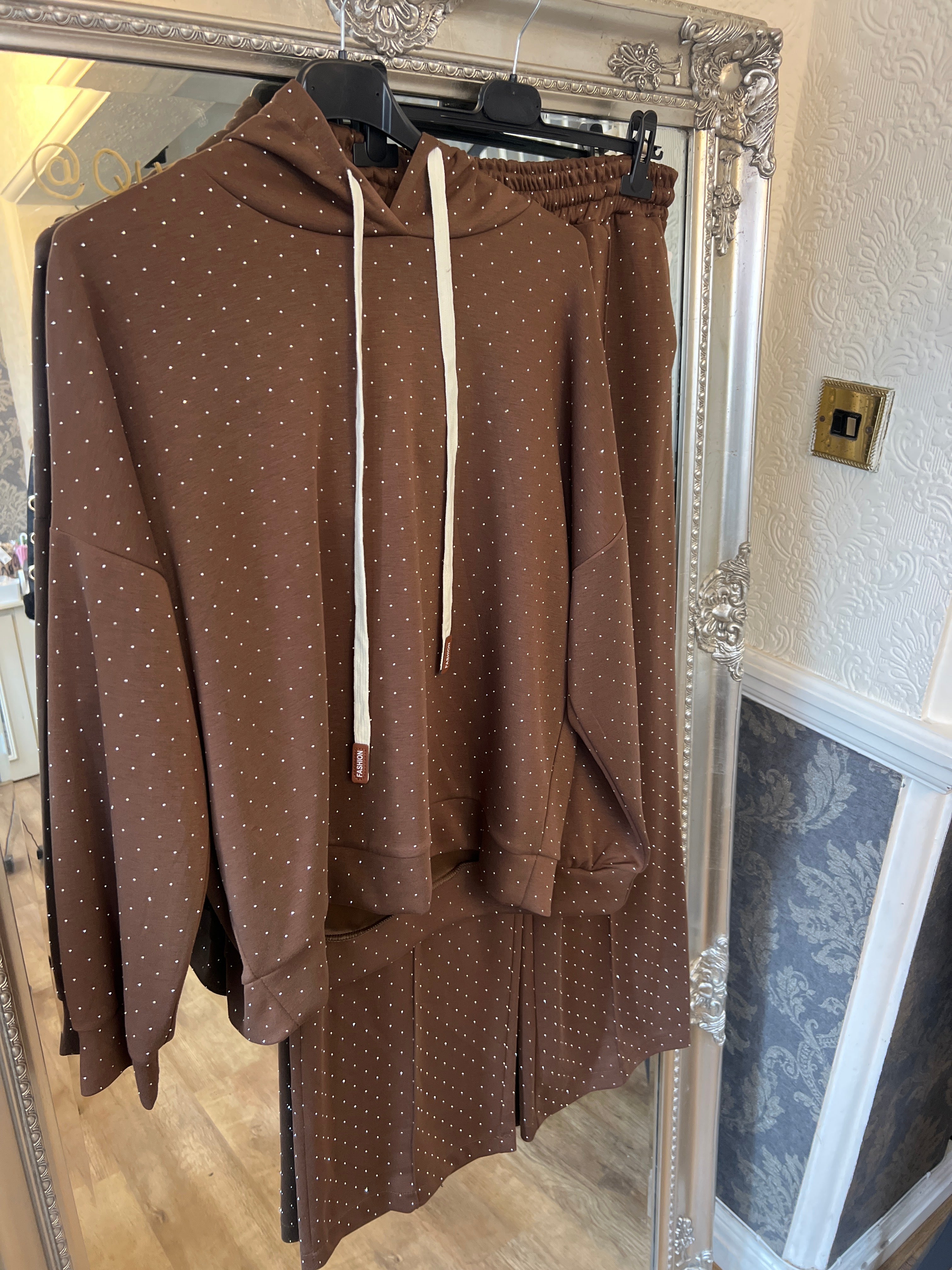 Chocolate diamonte lounge set (size 10-18)