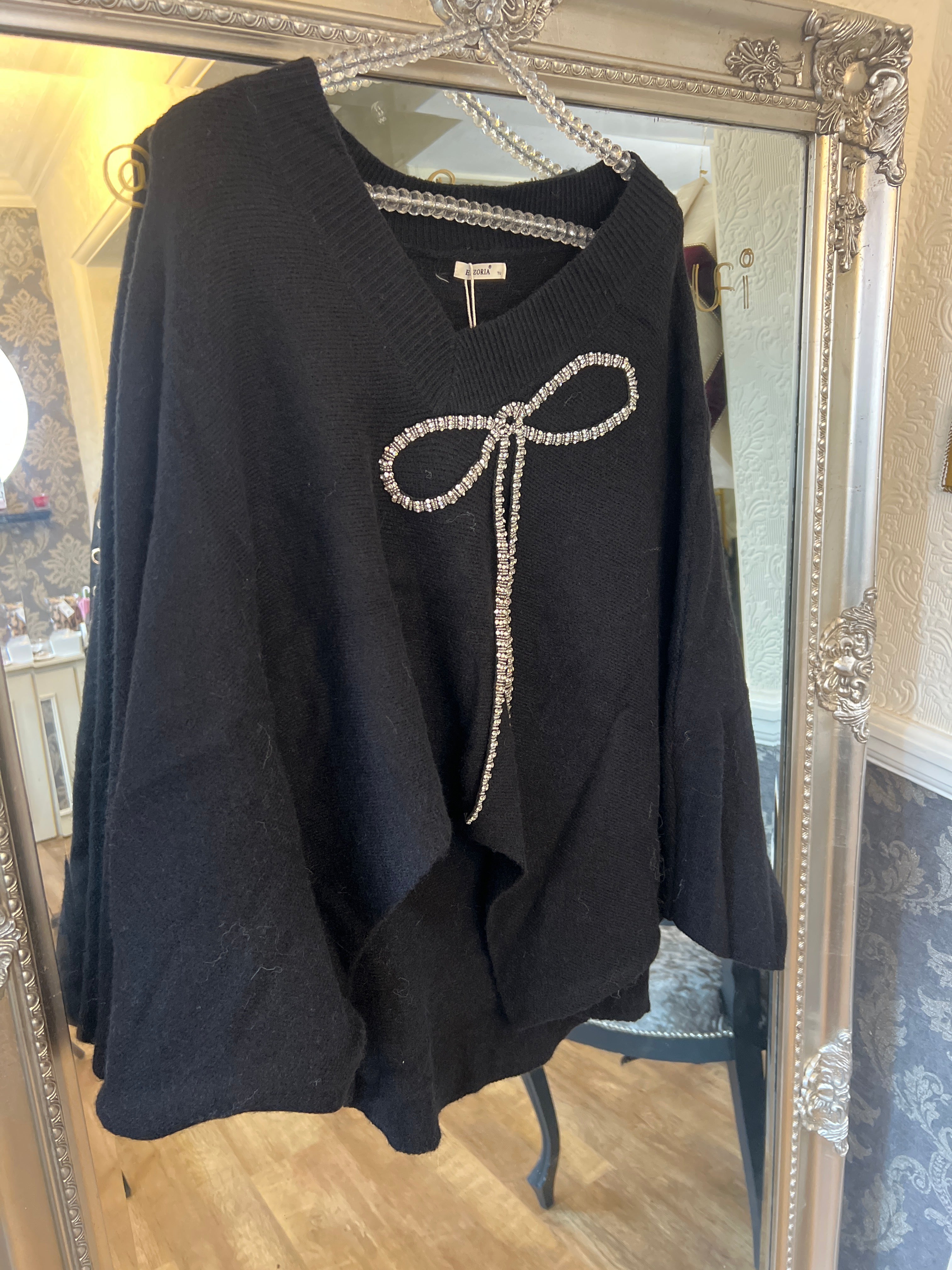 Diamanté Bow v neck bat sleeve jumper (one size)