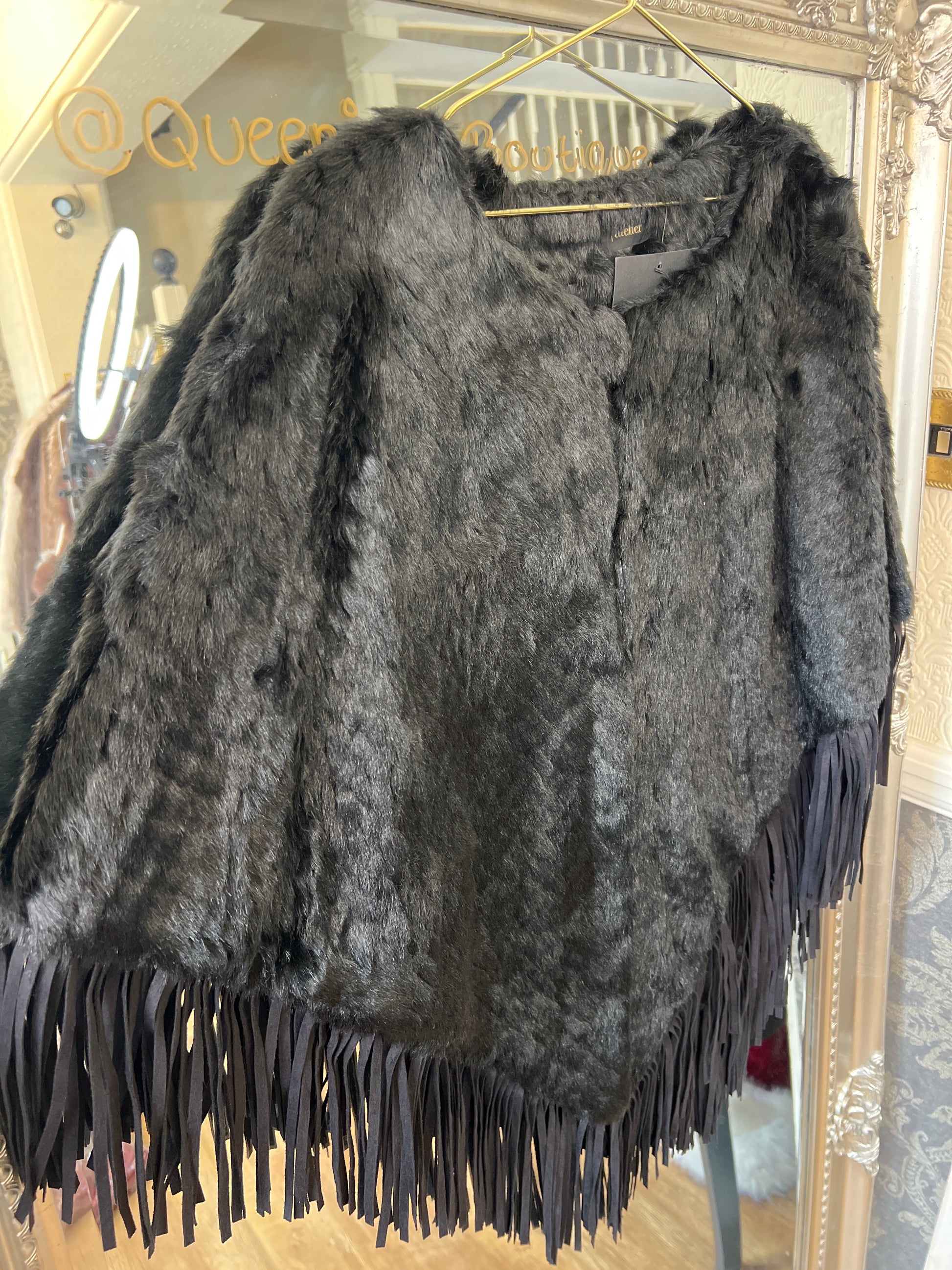Fur tassel cape (one size 8-22)