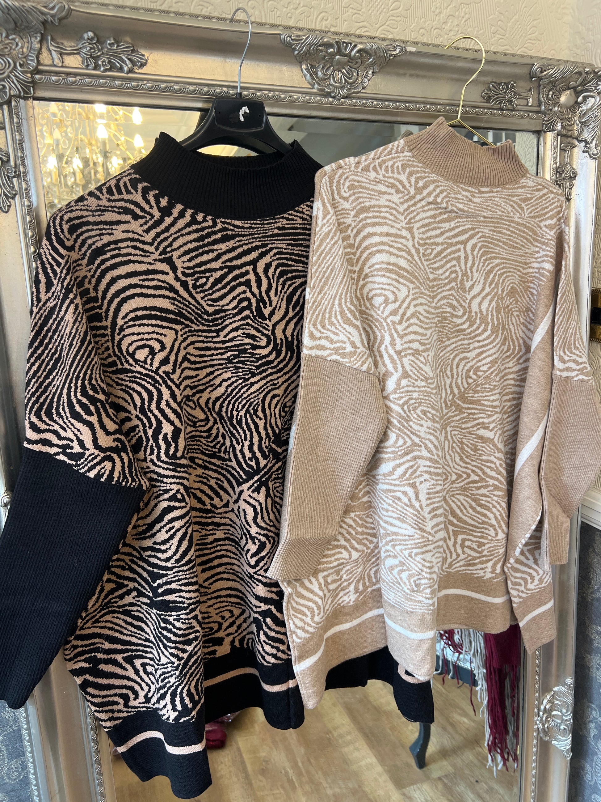 Zebra jumper (size 10-24)