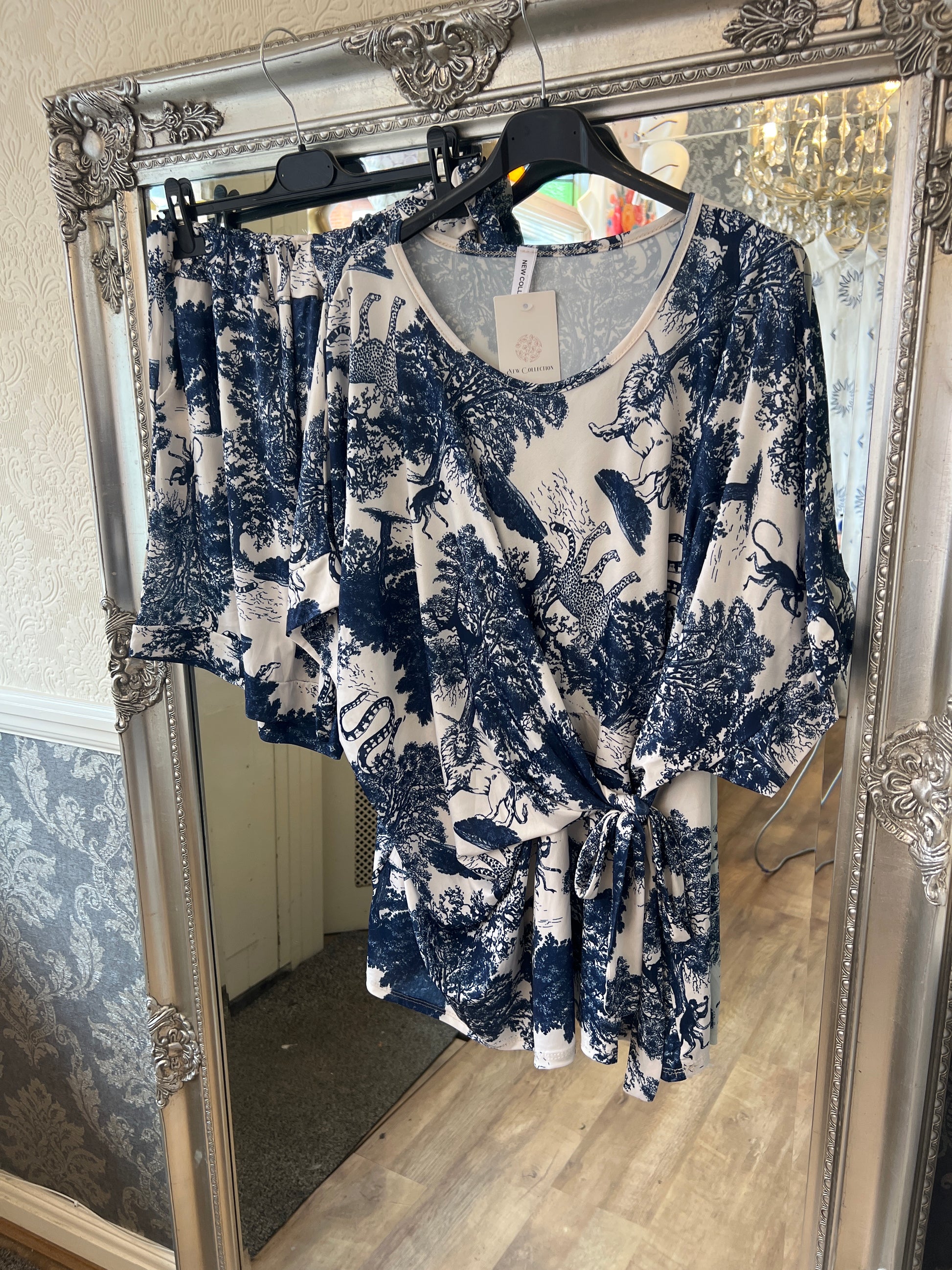 Tie front plus size shirt set
