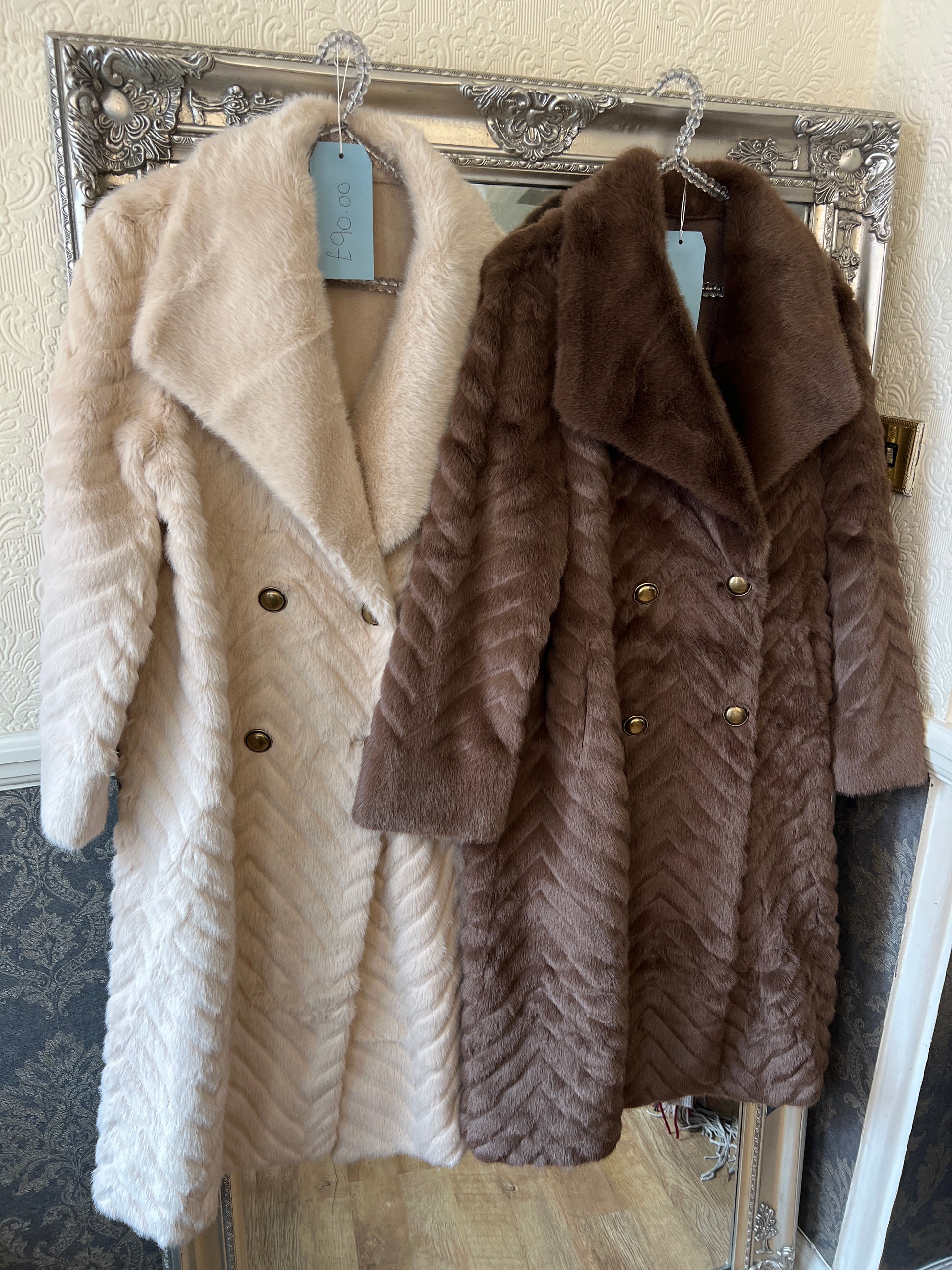 Sabrina fur coat (Size 10-18/20)