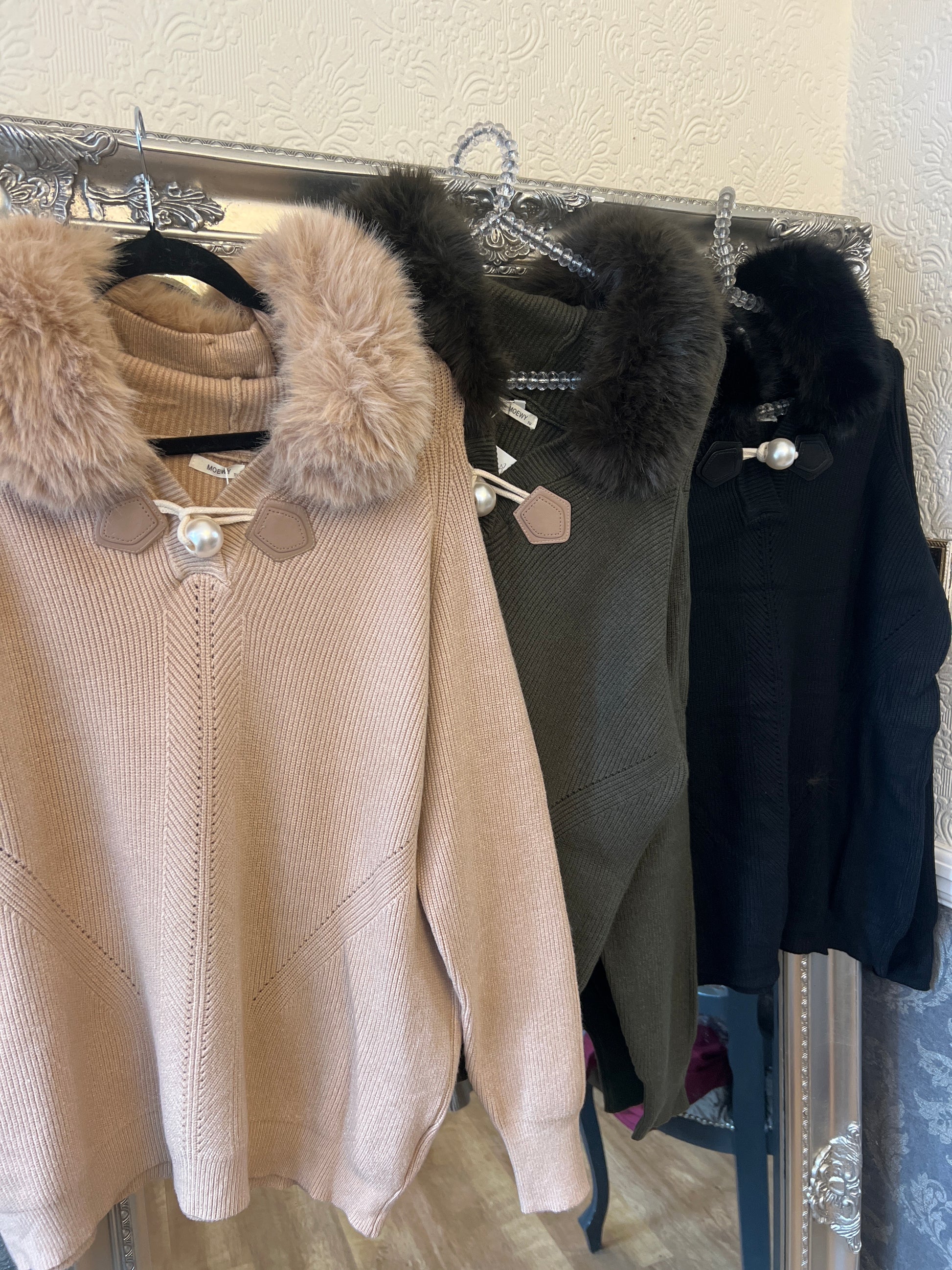 Pearl fur hood hoodie/jumper (size 10-20)