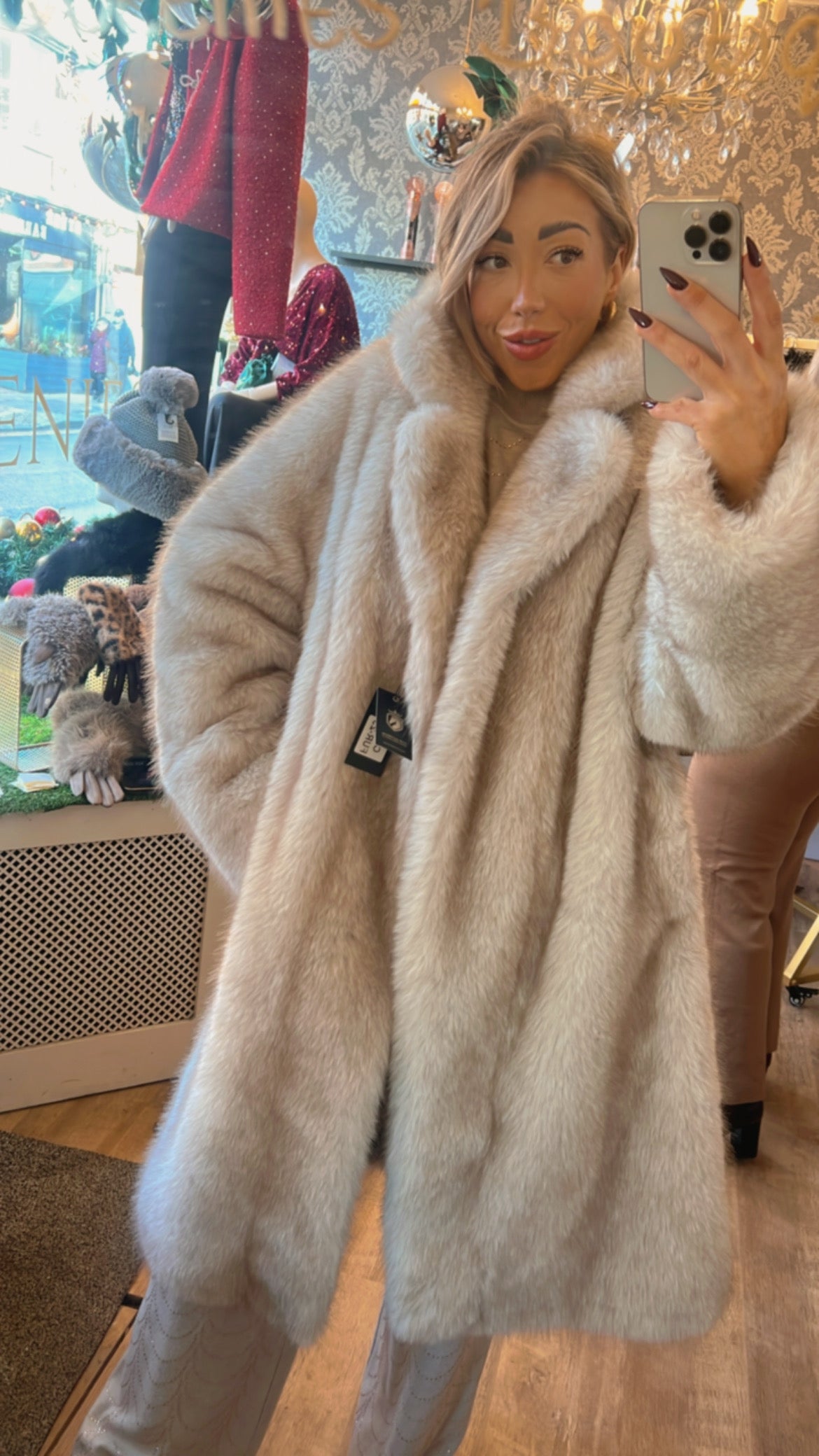 Lexi Lux Fur coat
