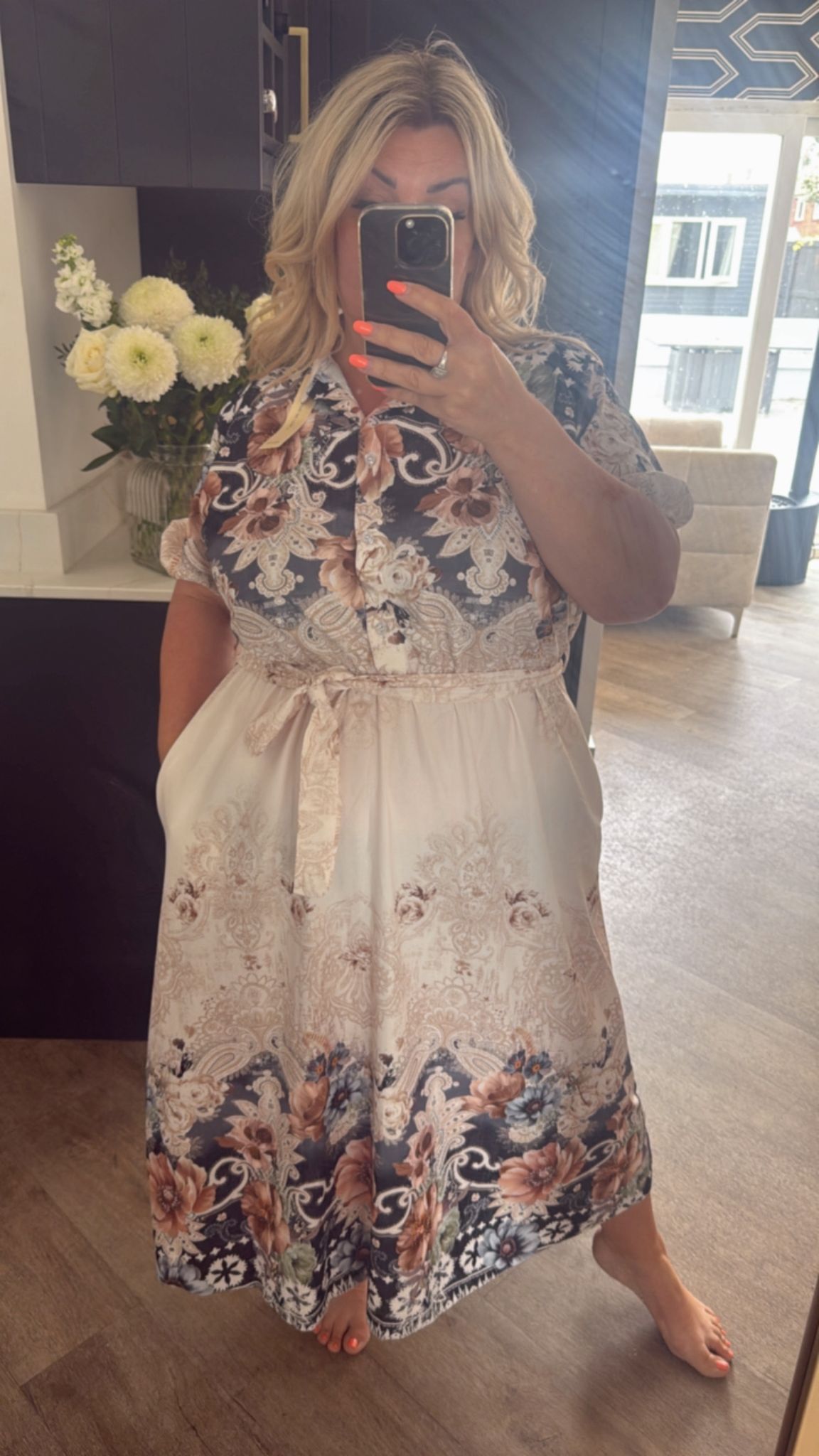 Floral puff sleeve dress (Size 14-22/24)